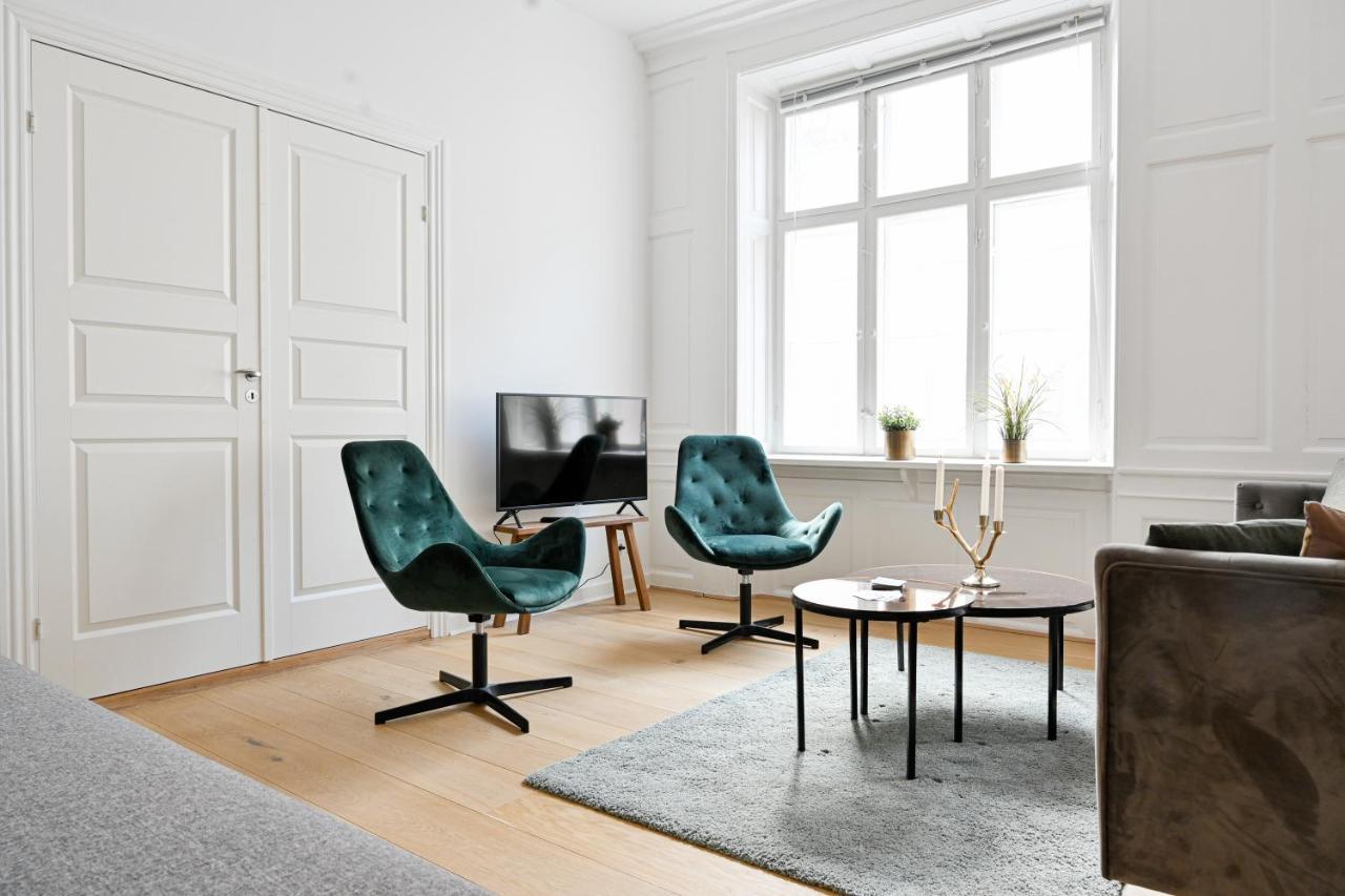 Sanders Arrow - Chic Three-Bedroom Apartment In The Middle Of Копенгаген Екстер'єр фото