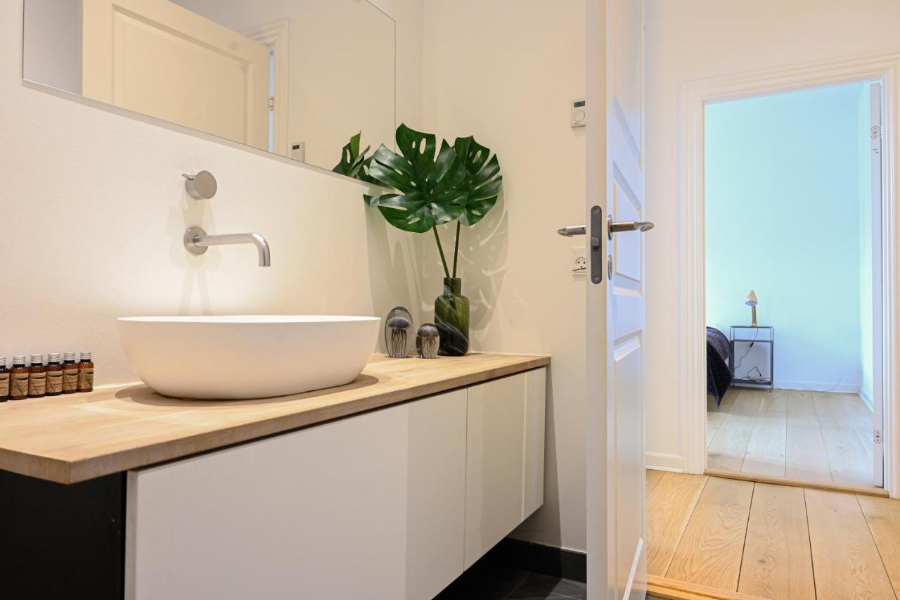Sanders Arrow - Chic Three-Bedroom Apartment In The Middle Of Копенгаген Екстер'єр фото