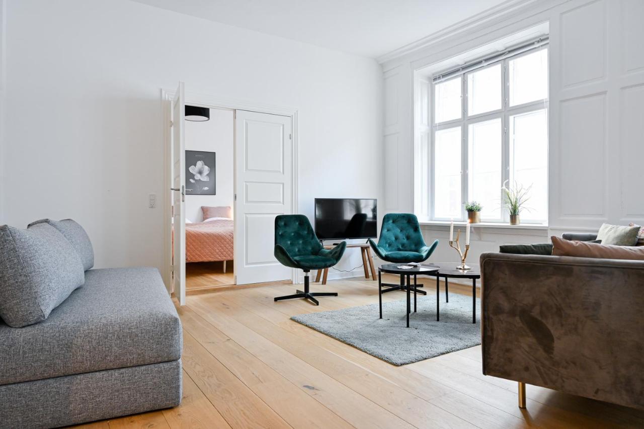 Sanders Arrow - Chic Three-Bedroom Apartment In The Middle Of Копенгаген Екстер'єр фото